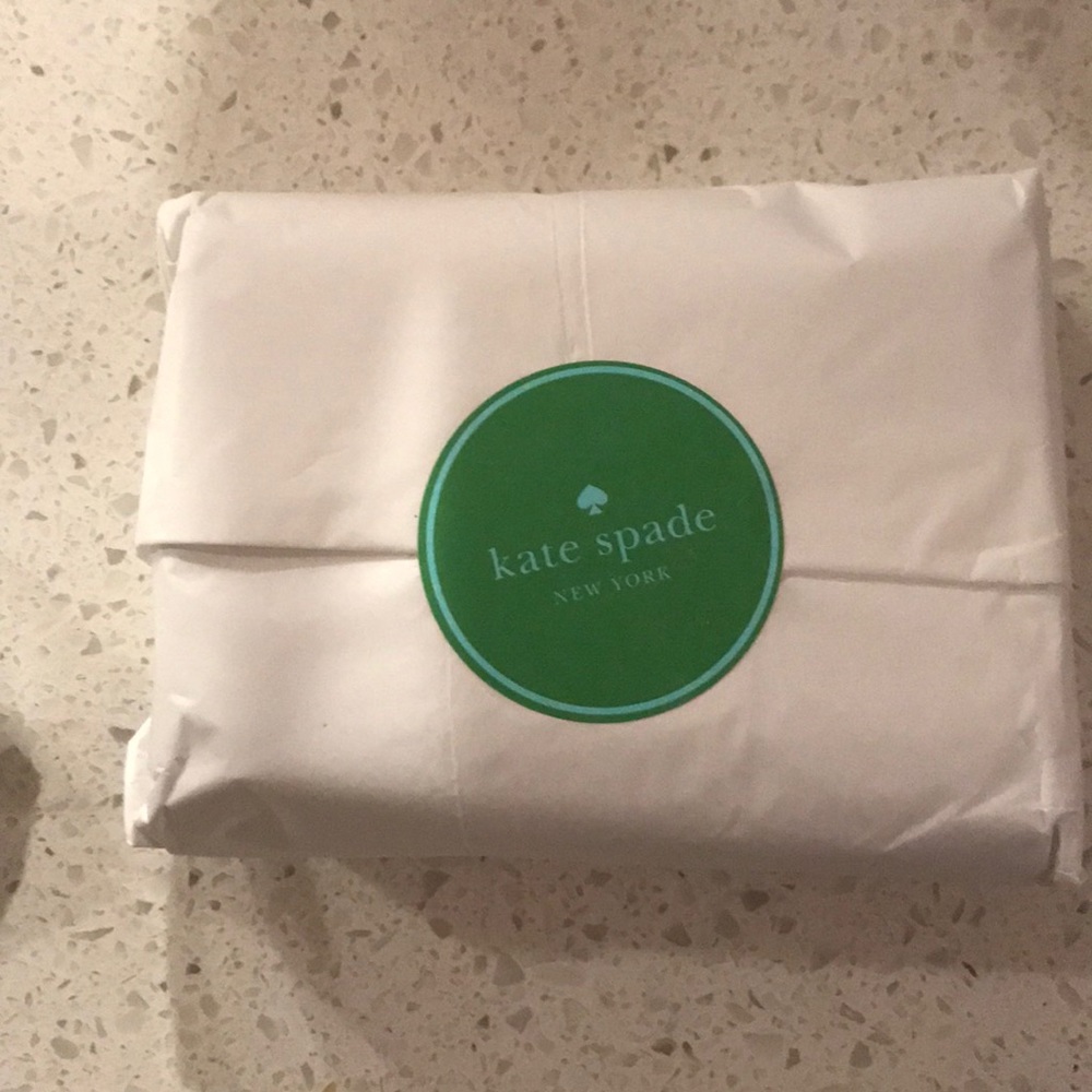 Kate Spade wallet - Picture 8 of 8